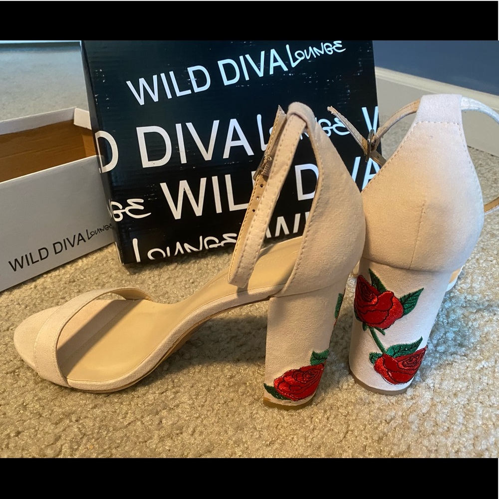 🌹Nude One Strap Heels with Rose Embroidery